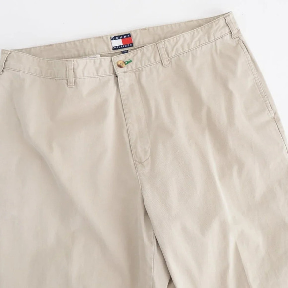 Vintage Tommy Hilfiger Beige Straight Leg Chino Style Pants - Size 38/32 - Picture 9 of 13